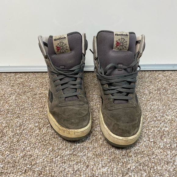 Mens Reebok high tops - Picture 2 of 2